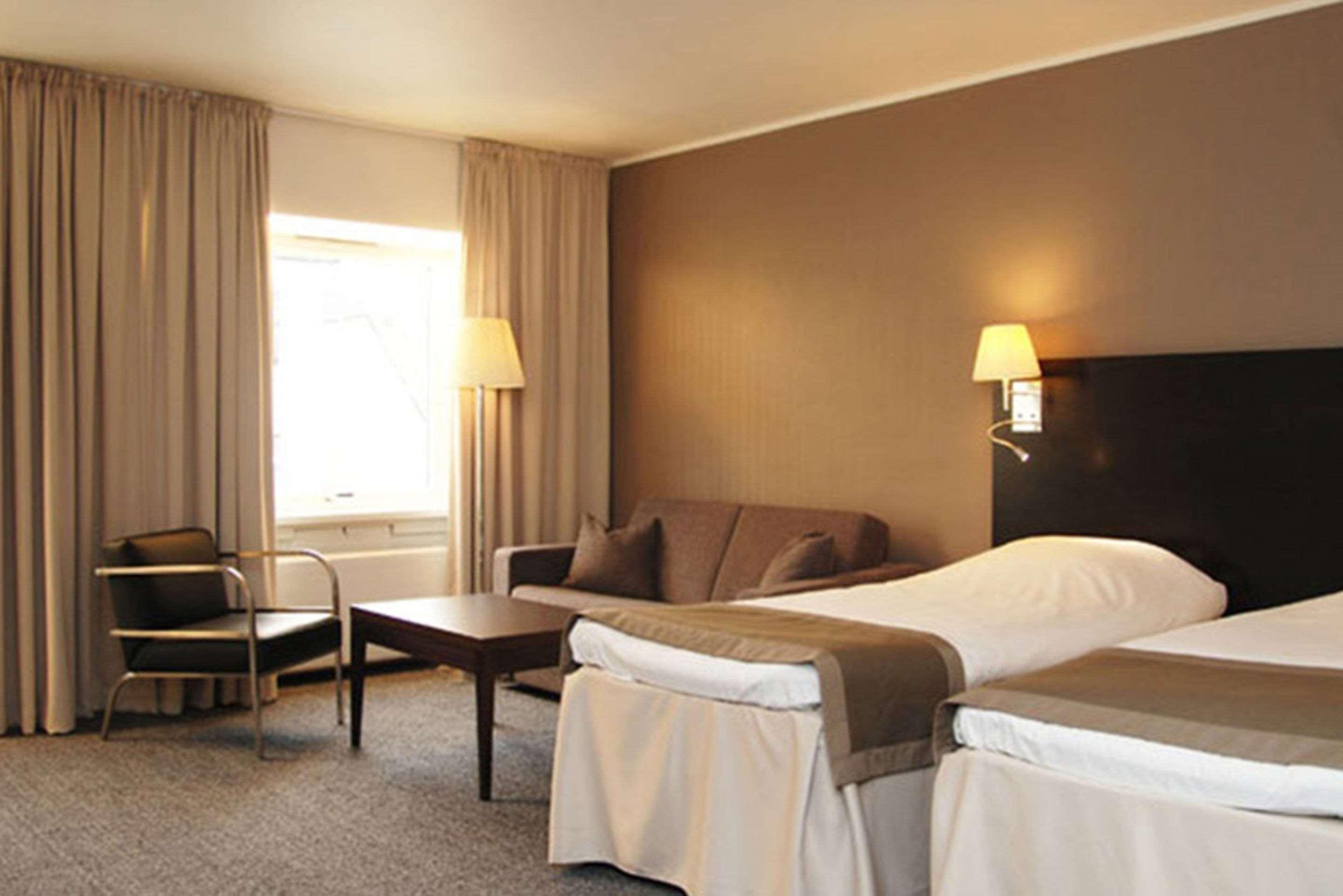 Comfort Hotel Victoria Флоро Экстерьер фото