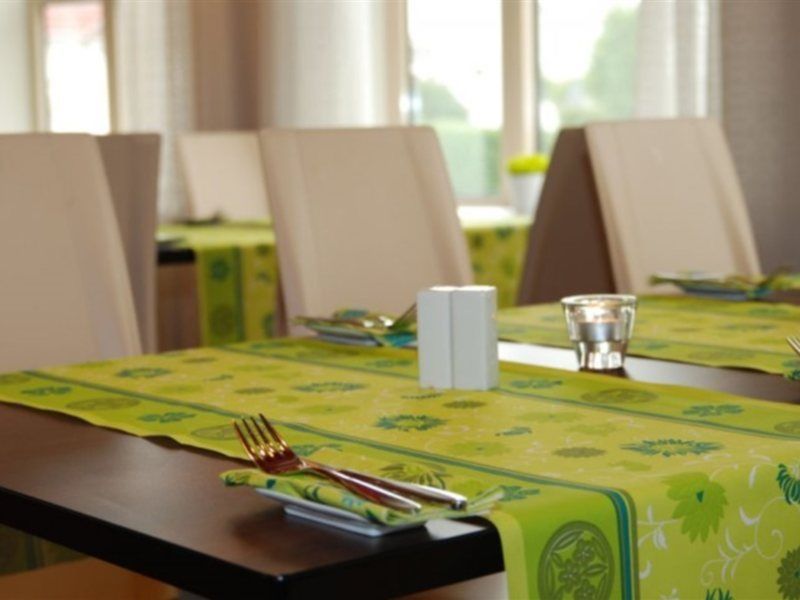 Comfort Hotel Victoria Флоро Экстерьер фото